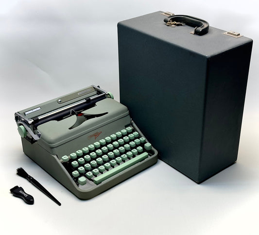 Hermes Media Typewriter - Premium Rarity with QWERTY Keyboard, Exceptionally Clean, Ideal as the Ultimate Gift