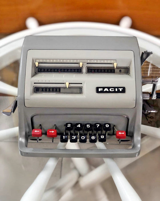 Nostalgic Facit Calculator - Antique Mechanical Office Tool - Vintage Desk Accessory - 1960s Retro Home Office Decor - Classic Math Gadget
