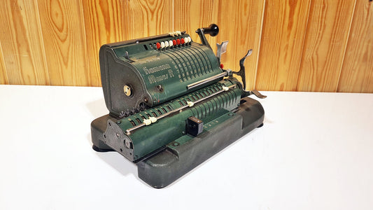 Hamann Manus R (De-Te-we) Calculator Vintage Mechanical Adding Machine - Retro Office Decor - Classic Desk Accessory