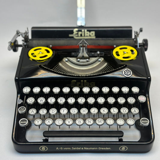 Erika Black Typewriter with Wooden Case - 1940 Model, Best Gift, Premium Quality, Antique Typewriter, Old World Elegance,Europe Typewriter