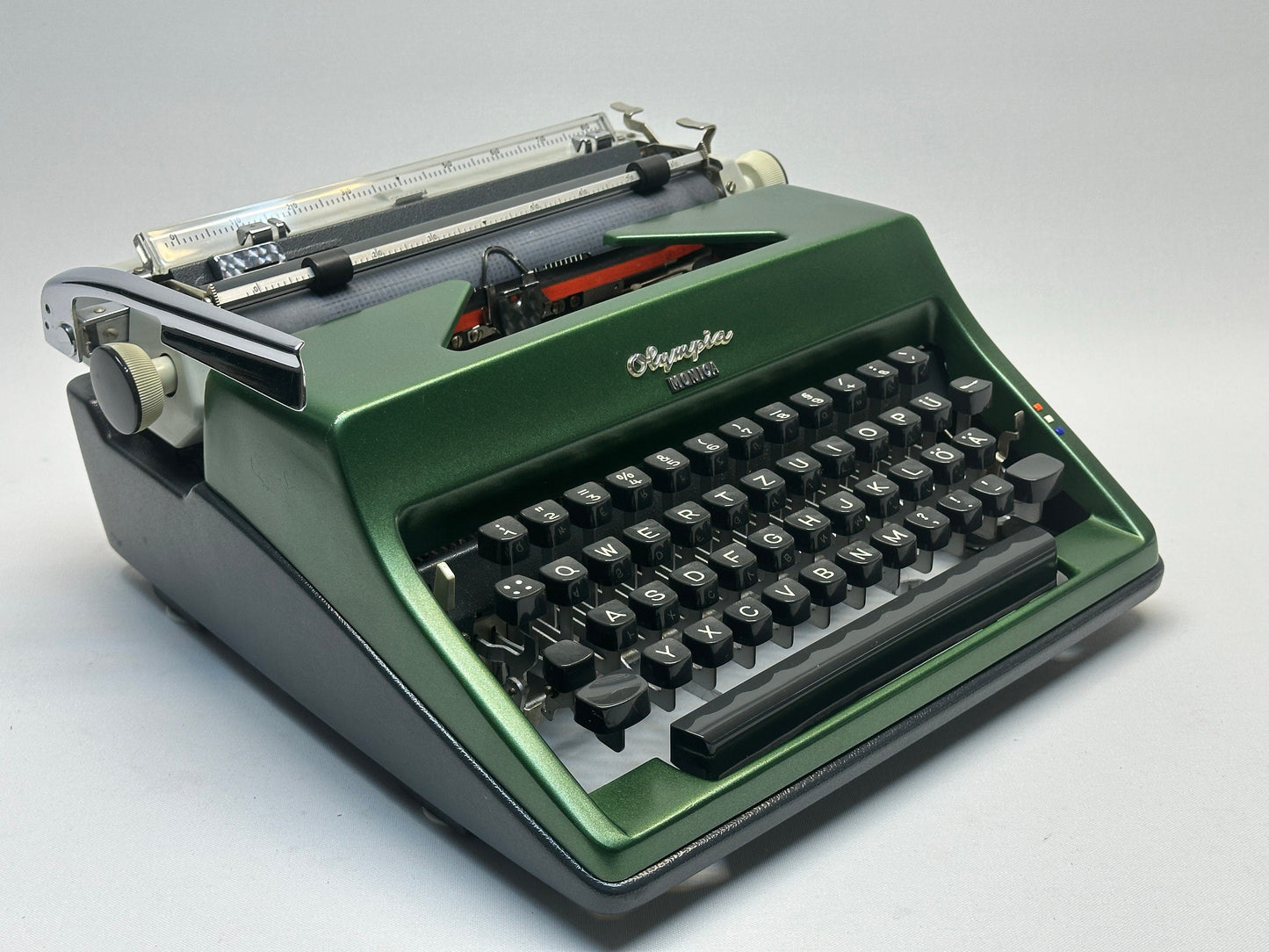 Nice Gift!-1960 Olympia Monica Typewriter in Matte Green,Antique Typewriter, Working Typewriter, Leather Bag