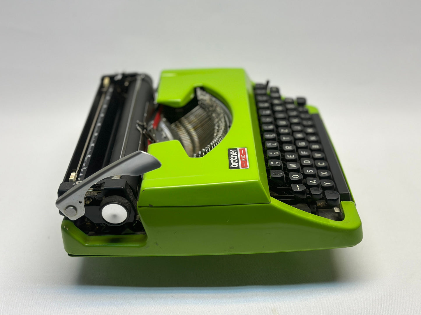 Green Brother Typewriter with Black Keyboard and Carrying Case,Antique Typewriter, typewriter working, type writer