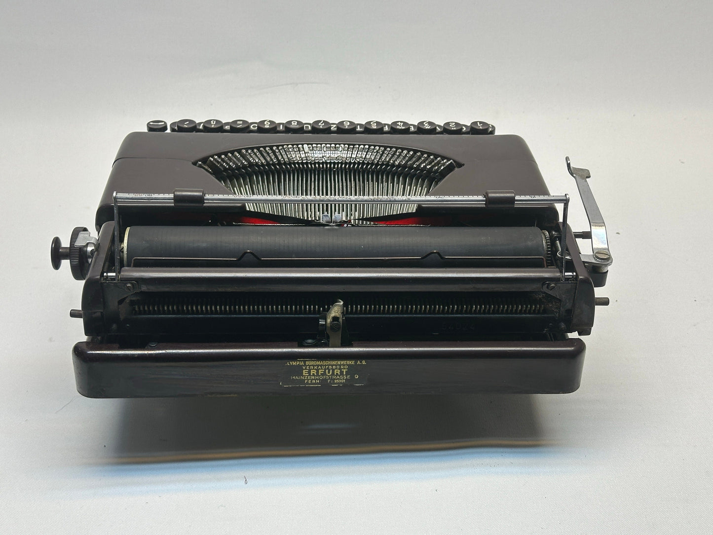 Olympia Plana Typewriter in Burgundy with Burgundy Keyboard - Antique 1960 Model