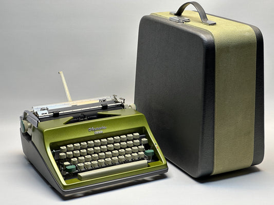 Bright Green Olympia Monica Typewriter - QWERTZ Keyboard, White Keyboard, Bright Green Typewriter with Wood Bag