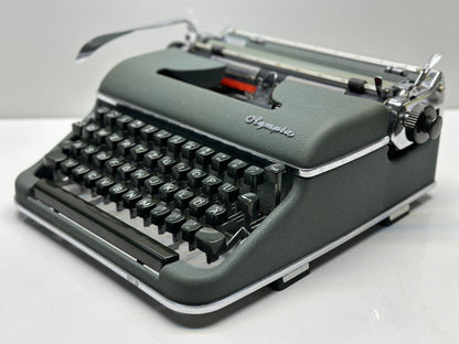 Original Green Olympia SM3 Classic Style Typewriter - Fusion of Timeless Aesthetics and Functionality